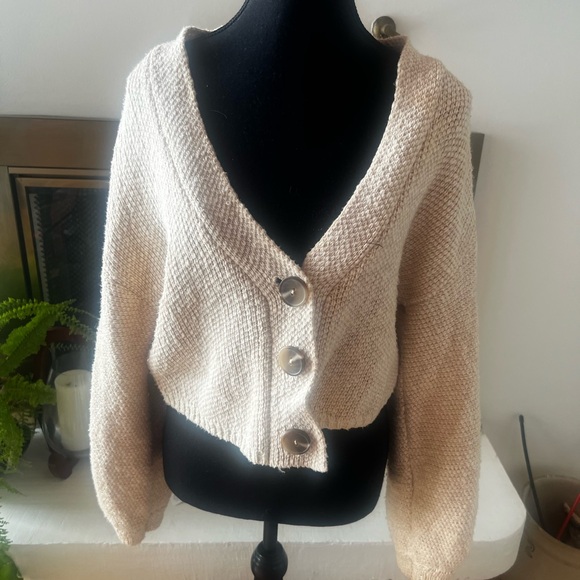 Urban Outfitters Sweaters - Urban Outfitters Beige Cropped Knit Cardigan